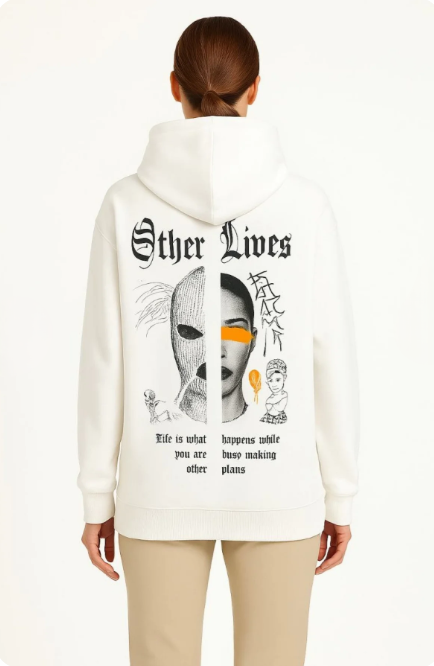 Kadın kapşonlu sweatshirt “Other Lives“ baskılı