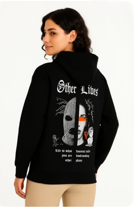 Kadın kapşonlu sweatshirt “Other Lives“ baskılı
